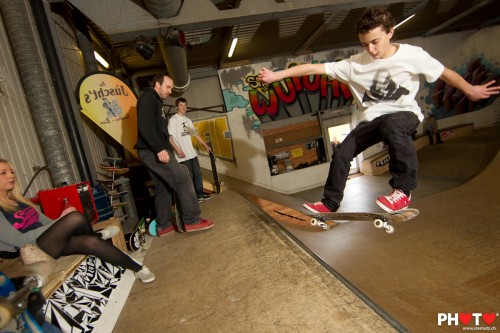 Mini-Ramp Skateboarding contest pictures published on www.wuiuai.ch ... by stemutz