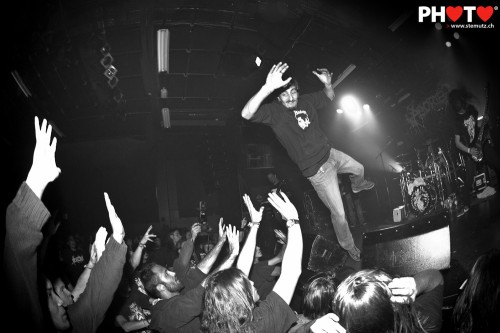 Flying stagediver ... Aborted (BE) @ Fri-Son, Fribourg, Switzerland, 16.12.2011