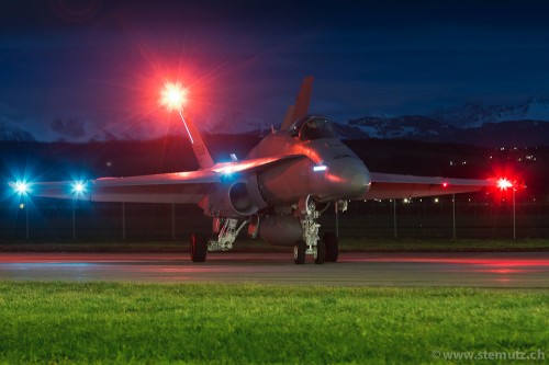 Top-Gun by night ... Vols de nuit @ LSMP, Payerne Airbase, 03.01.2012