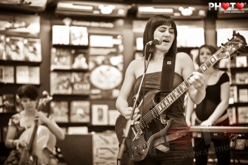 Mmmh! Showcase @ FNAC Fribourg, 17.03.2012