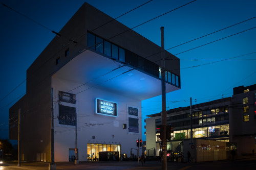 Dance Outside The Box at Théâtre Équilibre by night!