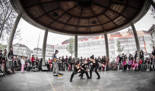 "Touch me" by Mélanie Gobet ... Fête de la danse 2013 @ Place Georges Python