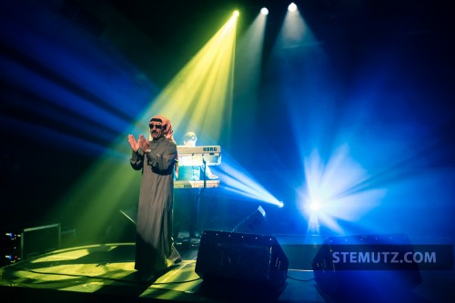 Lightshow ... Omar Souleyman (SY) @ Fri-Son, Fribourg, Switzerland, 07.05.2013