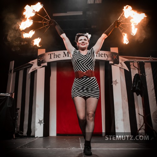 Ms. Merlin Hula Hooper fire act ...  The SwingStep Circus @ Fri-Son, 06.04.2013
