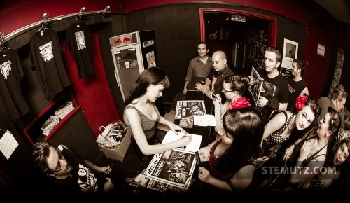 Autograph Session ... Messer Chups (RU) @ Ebullition, Bulle, Switzerland