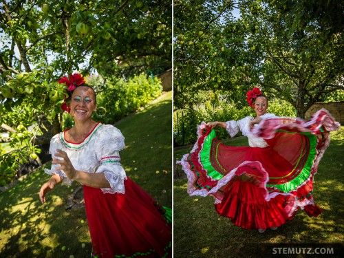 Nany of the Colombian Group Farallones dancing under the Apple Tree ... 