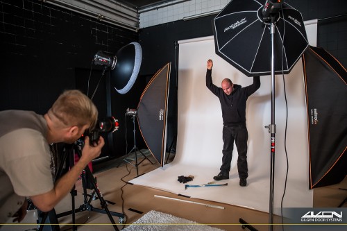 Making-Of Photo by Manuela Stoll ... Gilgen RC2-RC3 Studio Photo Shoot @ CHAMBRE NOIRE