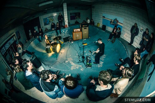 Rocking ... Monoski in the Bowl !! Les Abattoirs Skatepark, Fribourg, 19.10.2013