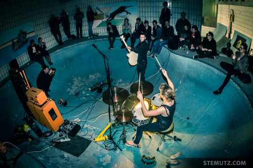 Rocking ... Monoski in the Bowl !! Les Abattoirs Skatepark, Fribourg, 19.10.2013