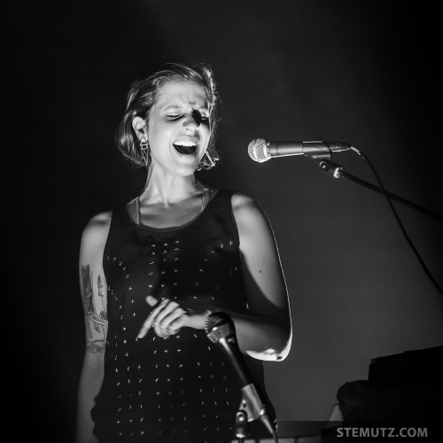 Emotions .... ANNA AARON @ Nouveau Monde, Fribourg, Suisse, 06.03.2014