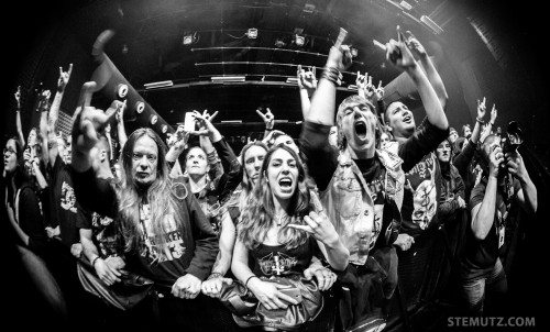 Crazy Crowd ... Devildriver (US) @ Fri-Son, Fribourg, Switzerland, 28.03.2014