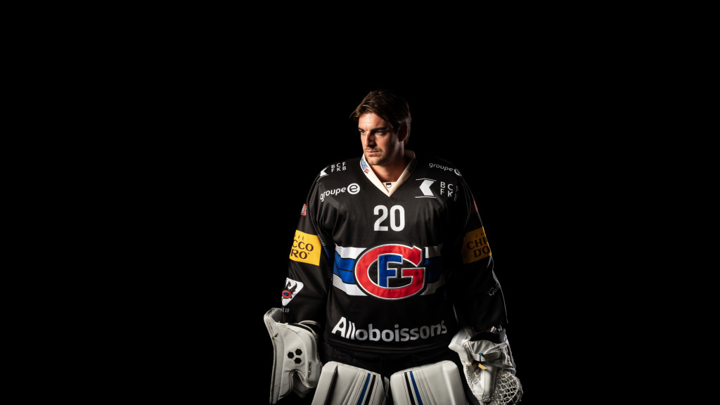 Reto Berra 20, HC Fribourg Gottéron Official Portraits 2018-2019 by STEMUTZ